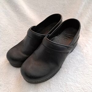 Women's Dansko Black Size 7 Clog Chunky Shoes